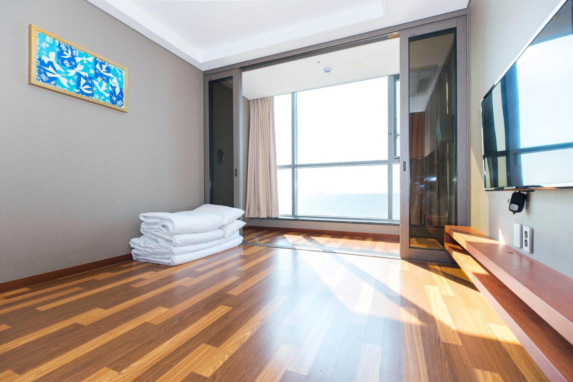Hotel Solaire Порьон Екстер'єр фото